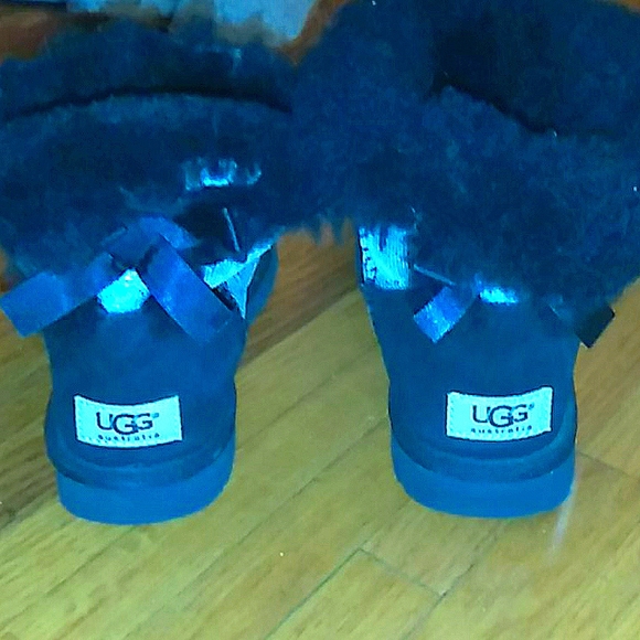 Grey snakeskin Bailey bow short UGG boots - Picture 1 of 4